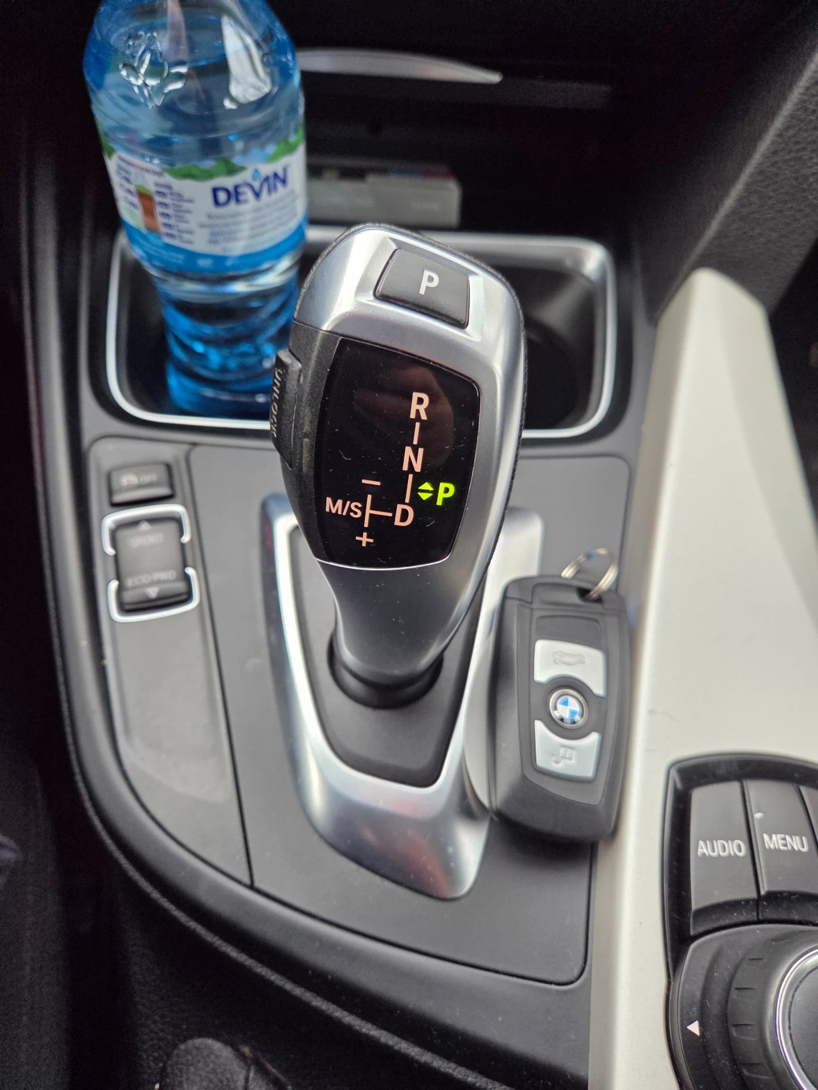 BMW 320 320 xdrive  - изображение 8