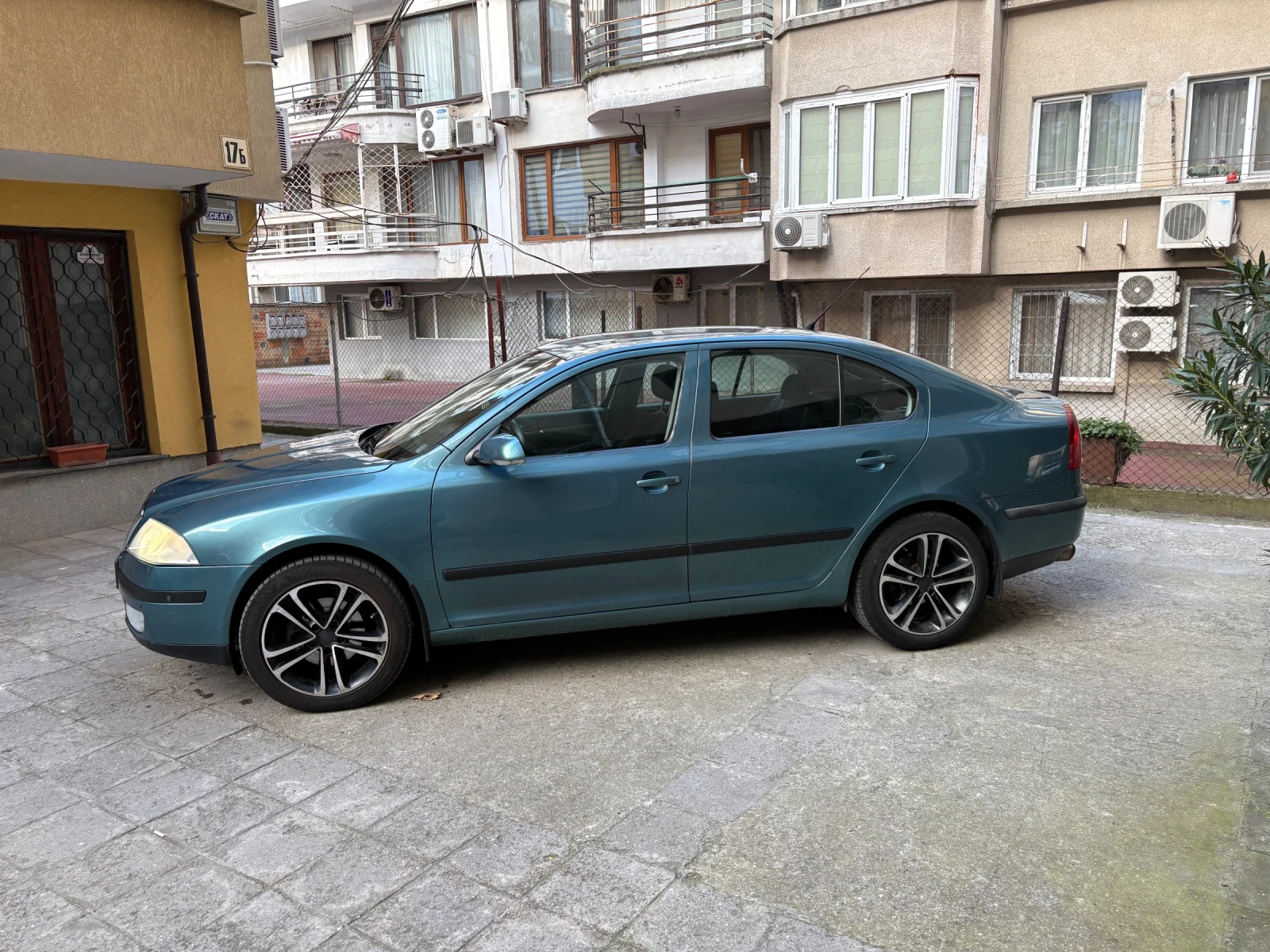 Skoda Octavia, снимка 2 - Автомобили и джипове - 54138297