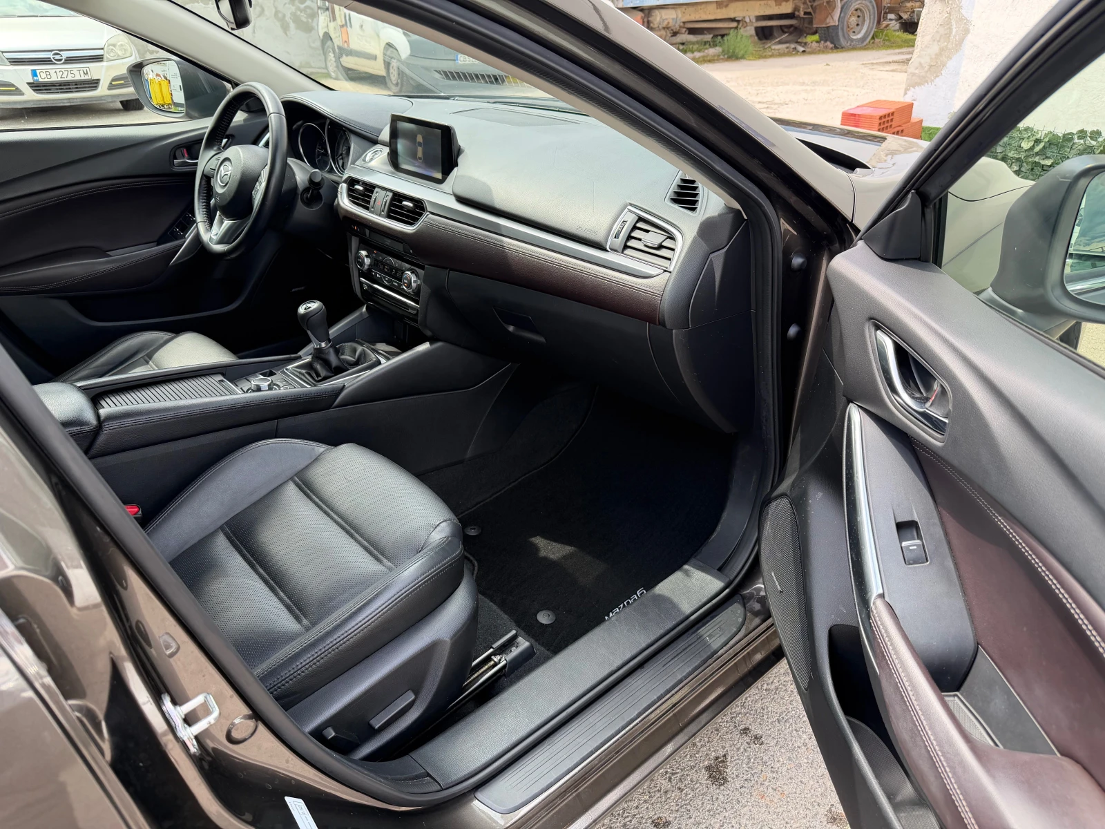 Mazda 6 2.2D/6ck/SKYACTIV EURO6, снимка 9 - Автомобили и джипове - 54357421