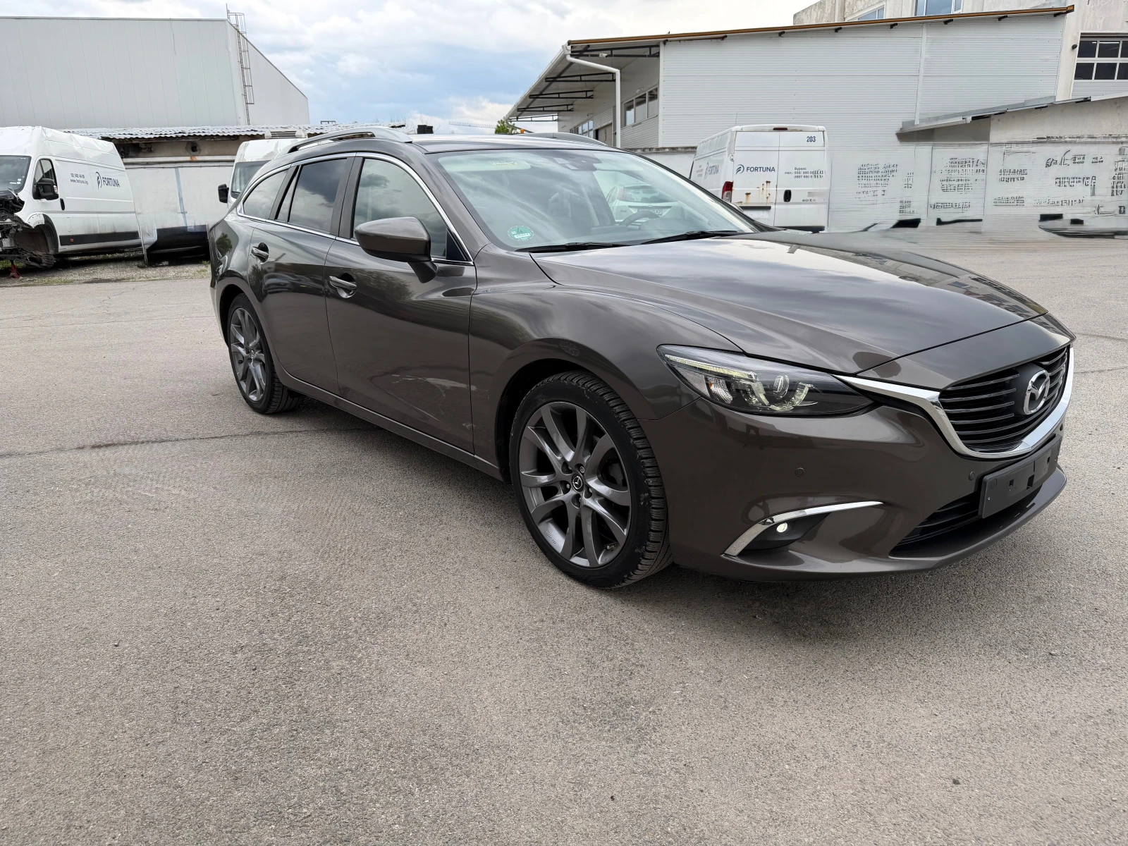 Mazda 6 2.2D/6ck/SKYACTIV EURO6, снимка 3 - Автомобили и джипове - 54357421