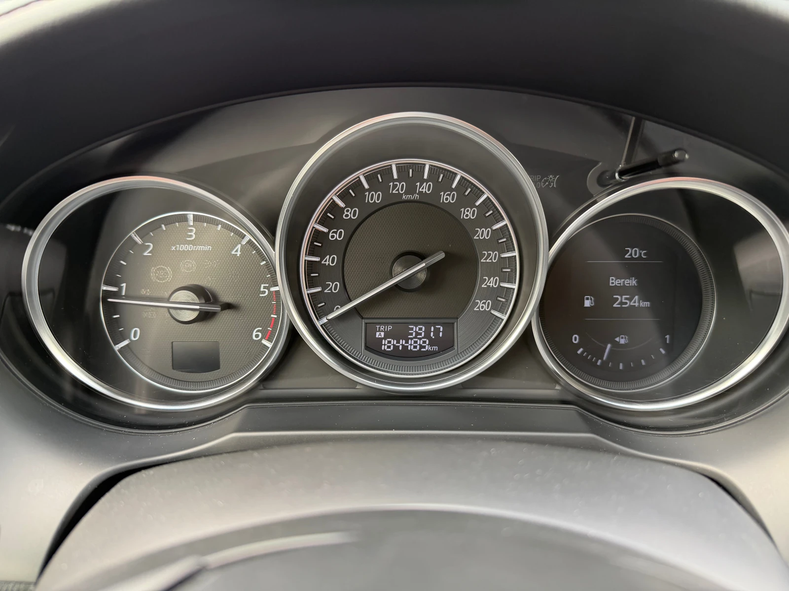 Mazda 6 2.2D/6ck/SKYACTIV EURO6, снимка 11 - Автомобили и джипове - 54357421