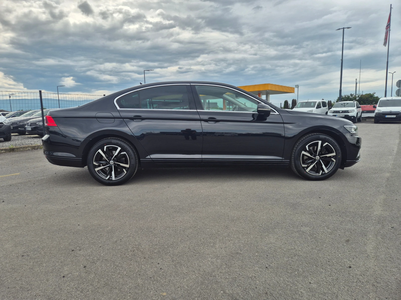 VW Passat  1.5TSI- А/Т-150кс, снимка 6 - Автомобили и джипове - 54452722