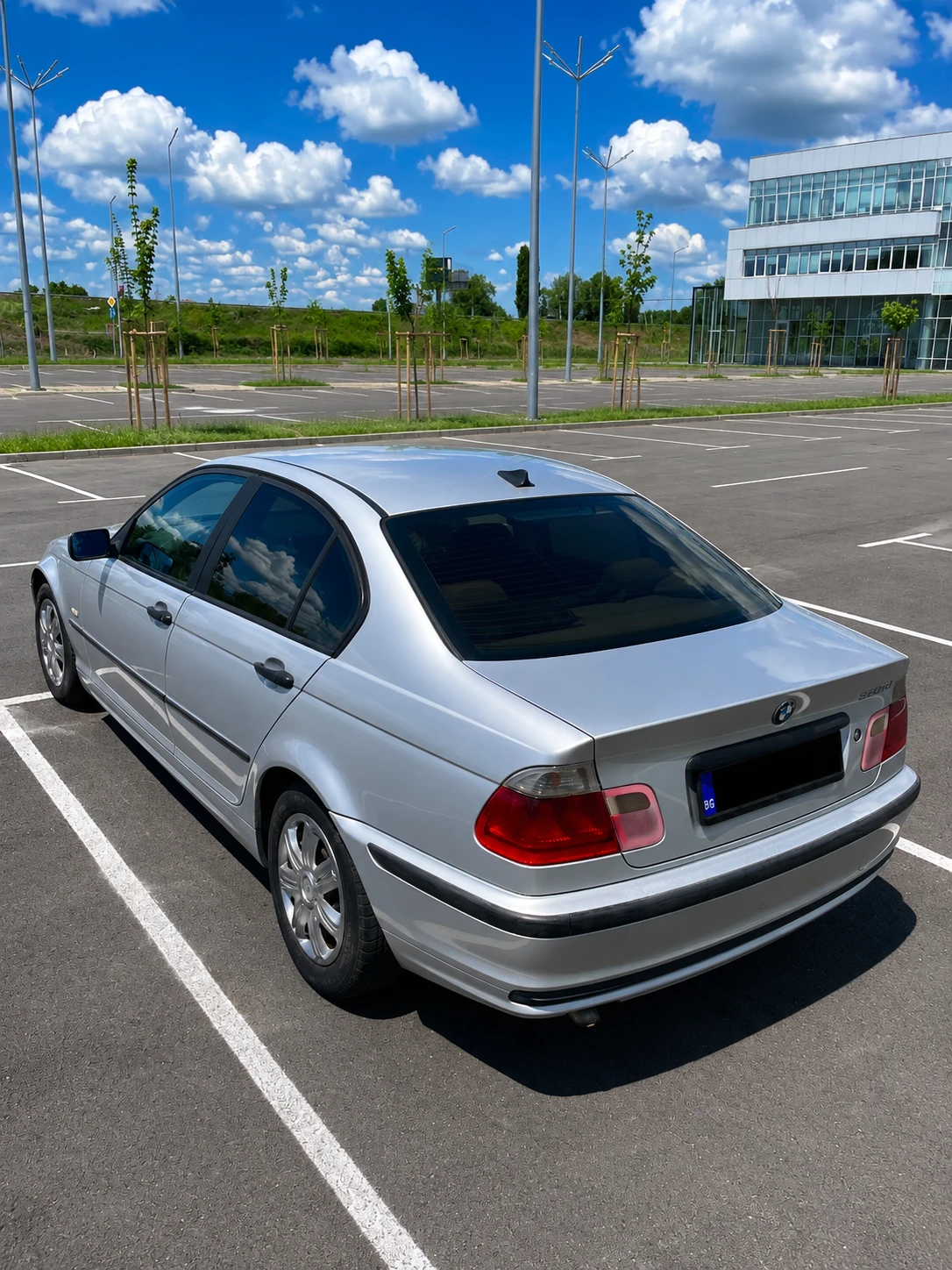 BMW 320 320D, снимка 4 - Автомобили и джипове - 54682043