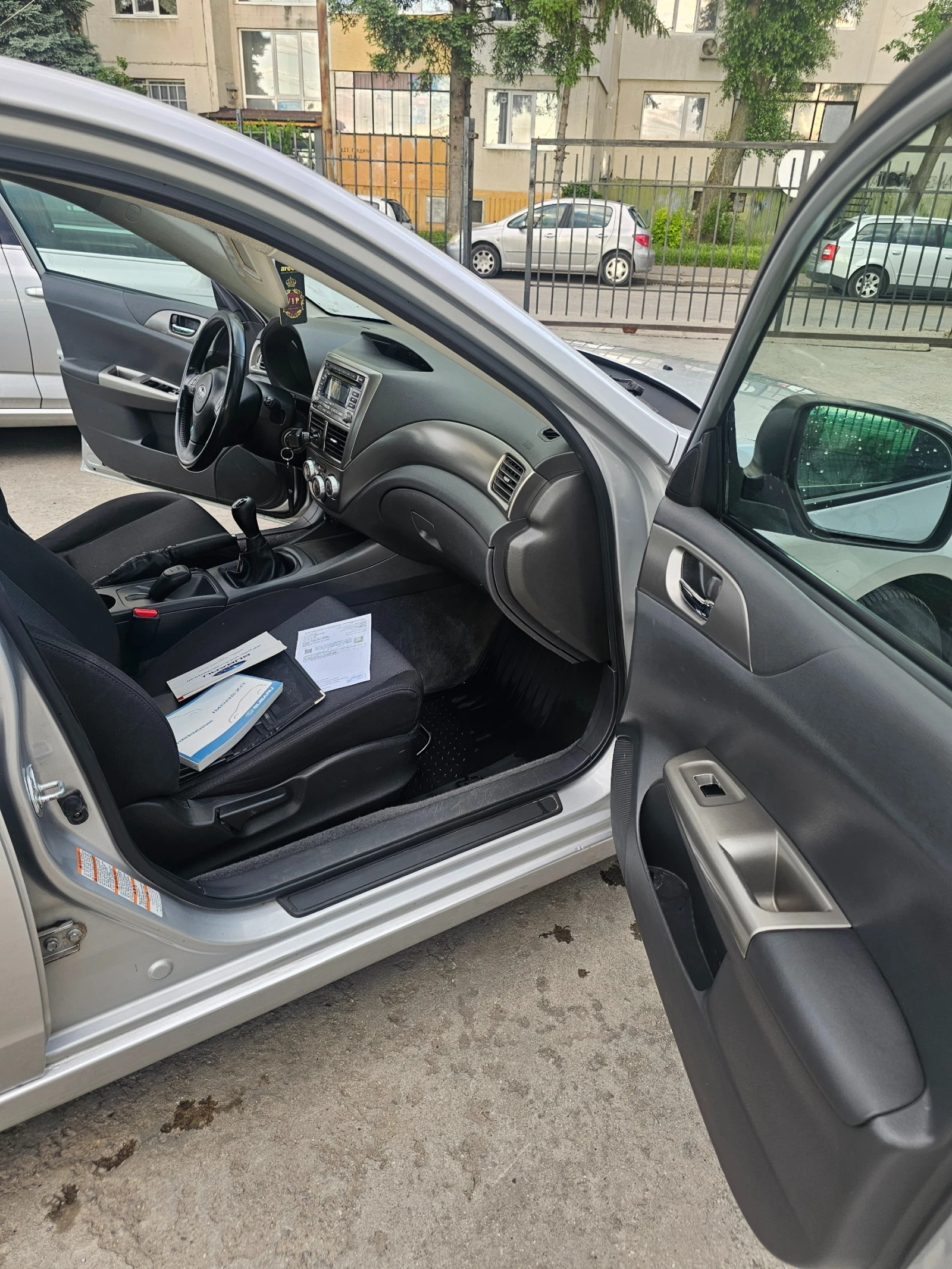 Subaru Impreza 2.0R, снимка 5 - Автомобили и джипове - 54832146