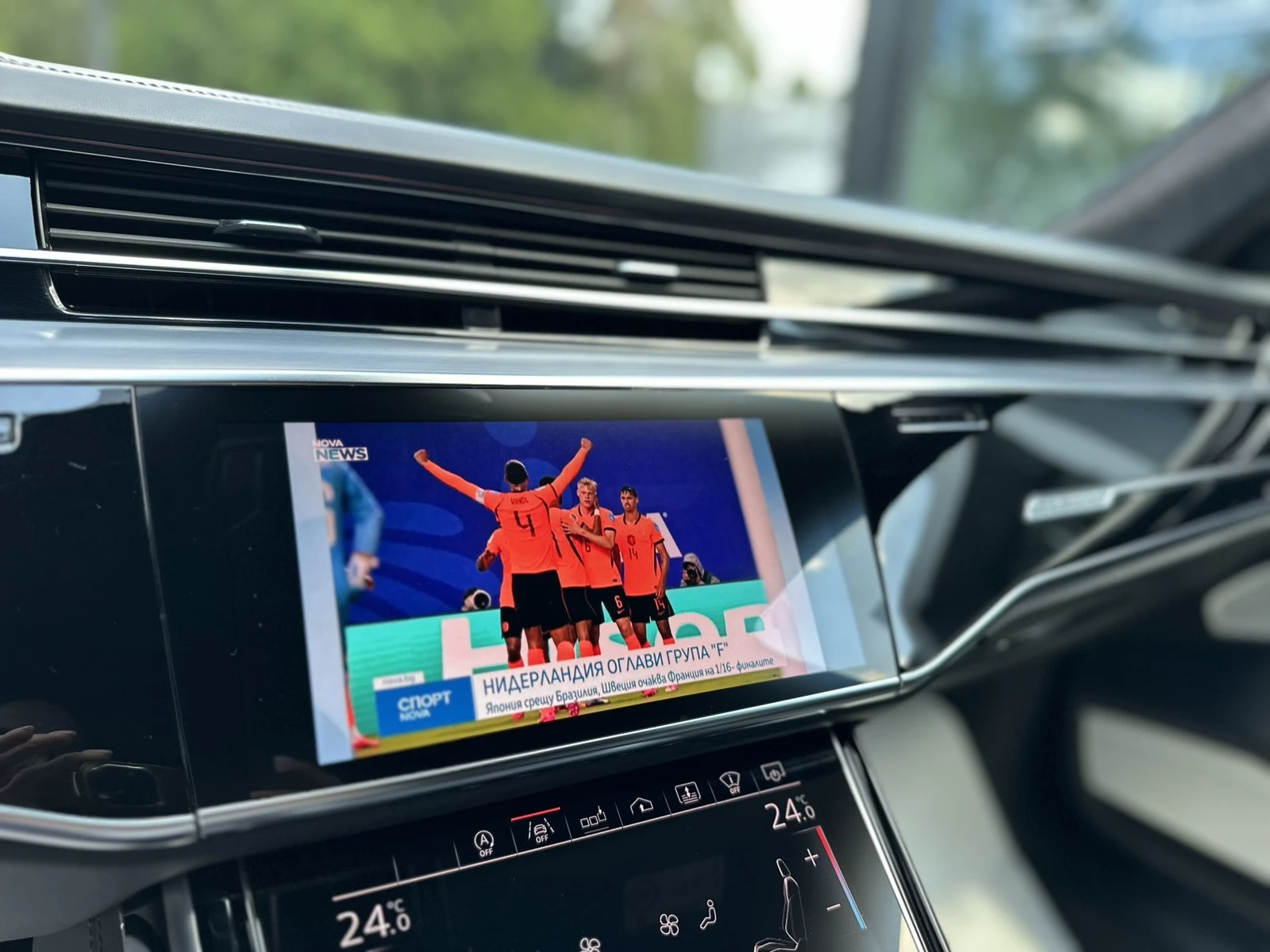 Audi A8 55TFSI HUD/PANO/CAMERA/FULL, снимка 10 - Автомобили и джипове - 55058756