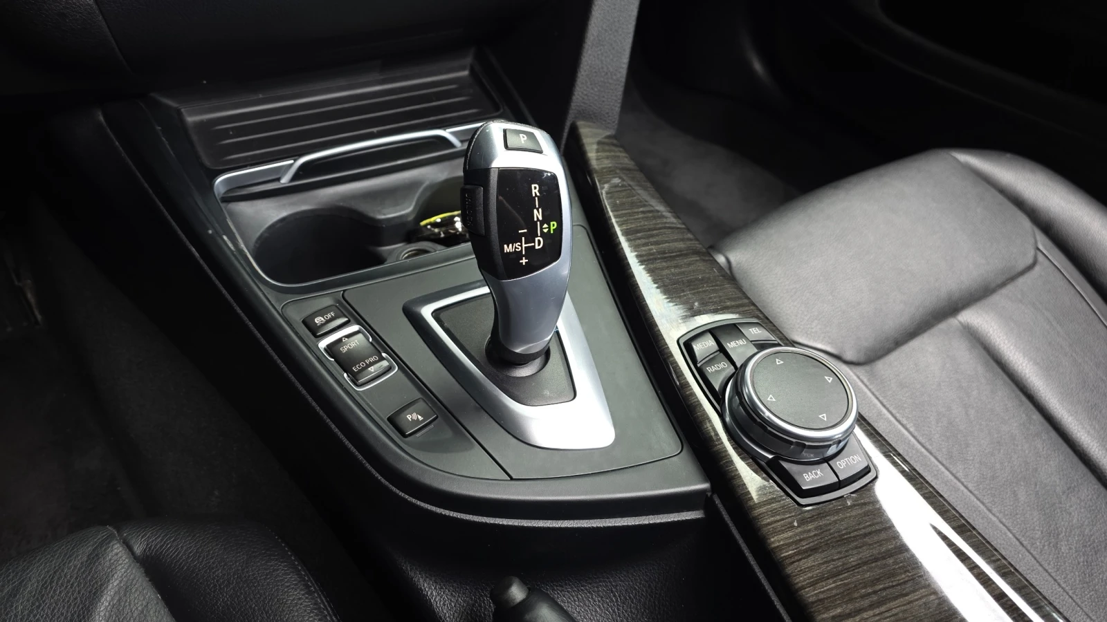 BMW 420 Luxury B47 * HUD * ПОДГРЕВИ * КАМЕРА * ЛЮК, снимка 14 - Автомобили и джипове - 55143005