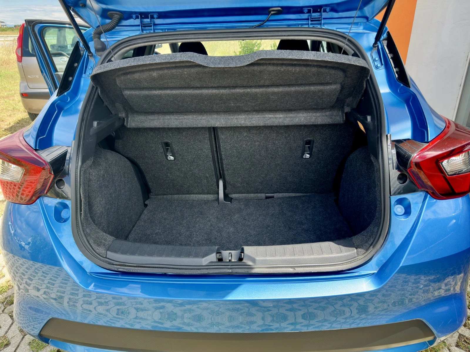 Nissan Micra, снимка 10 - Автомобили и джипове - 55459019