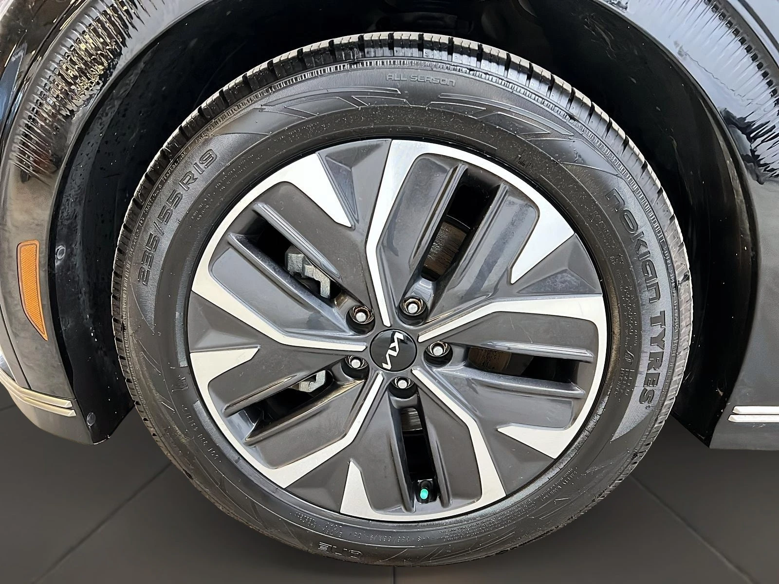 Kia EV6 * Land AWD * CARFAX * БЕЗ ПЪРВОНАЧАЛНА ВНОСКА, снимка 6 - Автомобили и джипове - 55948267