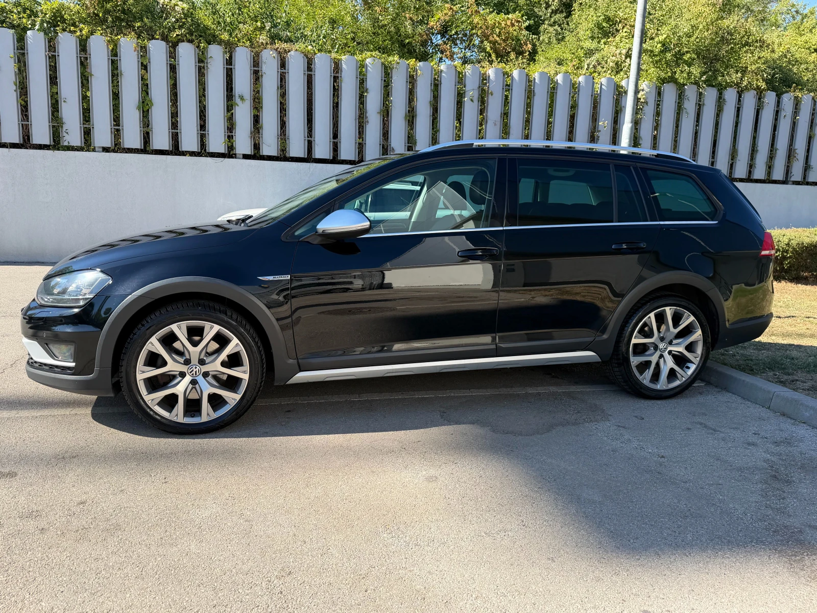 VW Golf, снимка 2 - Автомобили и джипове - 55967363