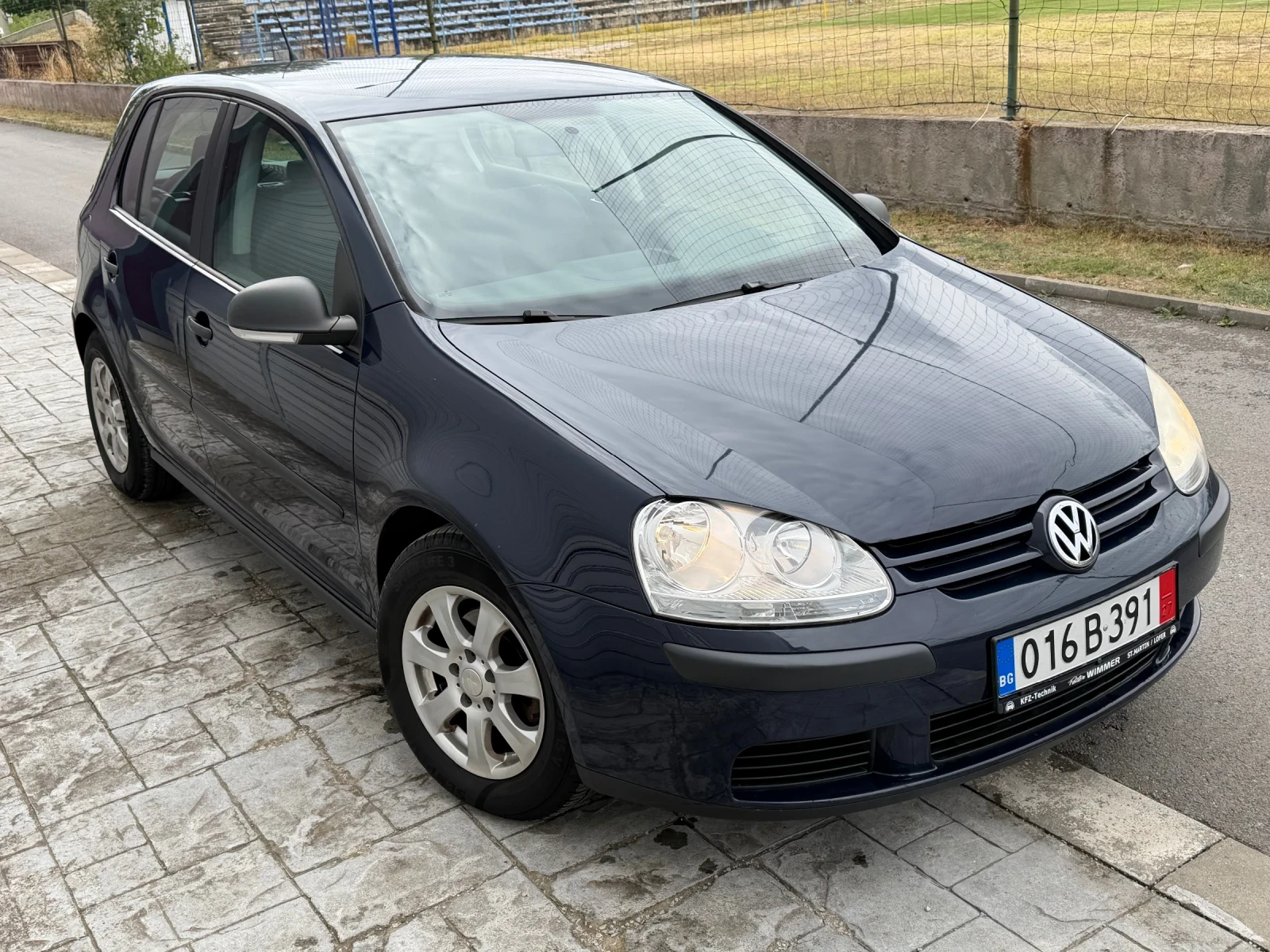 VW Golf 1.9TDI/149000KM/ИСТОРИЯ/2 комплекта гуми, снимка 5 - Автомобили и джипове - 56234126