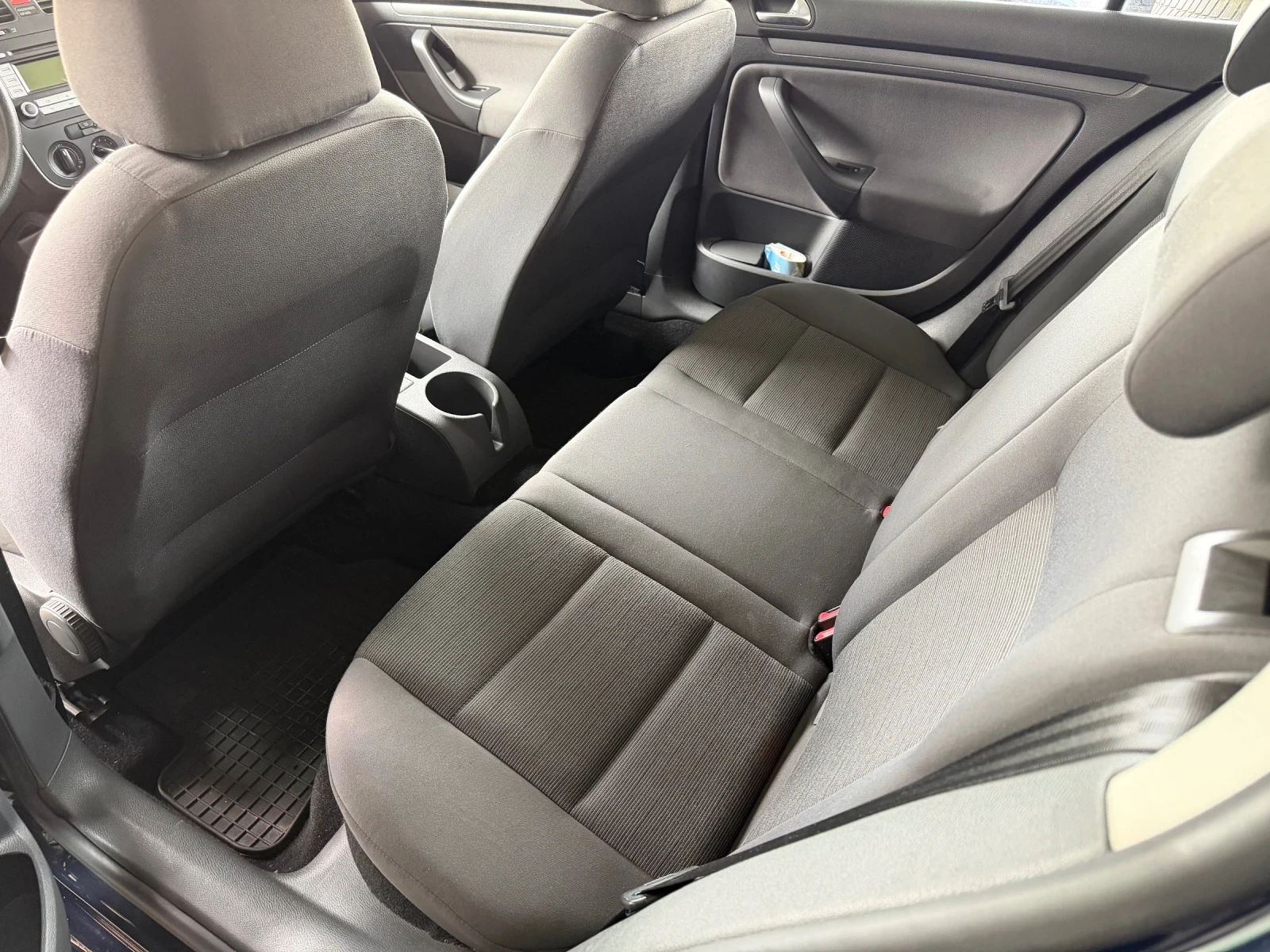 VW Golf 1.9TDI/149000KM/ИСТОРИЯ/2 комплекта гуми, снимка 10 - Автомобили и джипове - 56234126