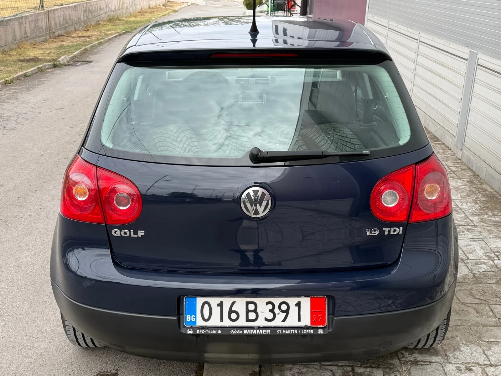VW Golf 1.9TDI/149000KM/ИСТОРИЯ/2 комплекта гуми, снимка 3 - Автомобили и джипове - 56234126