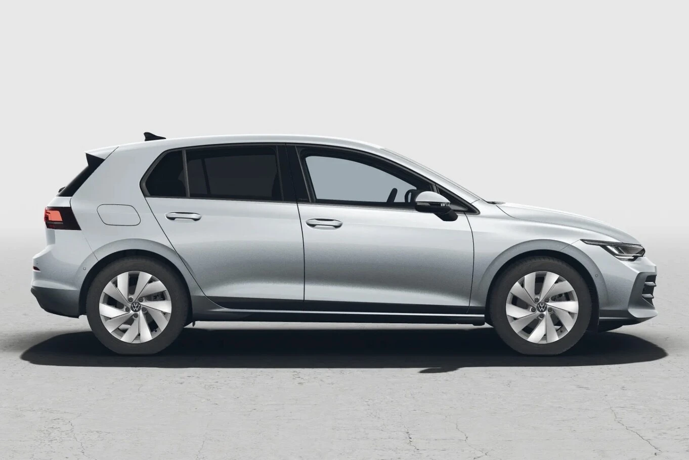 VW Golf еHybrid , снимка 6 - Автомобили и джипове - 56529378