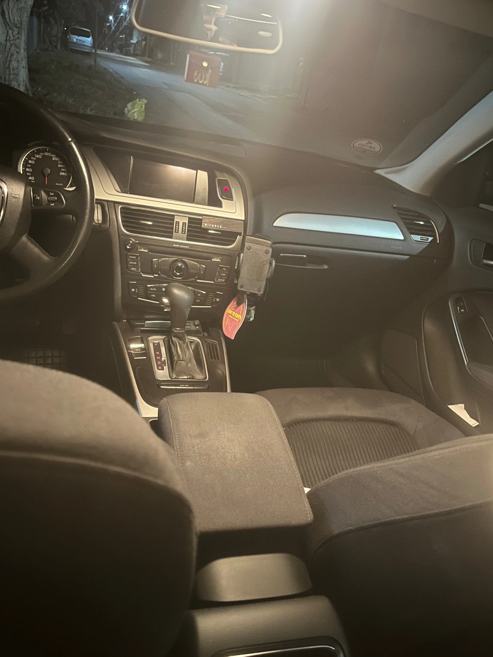 Audi A4, снимка 2 - Автомобили и джипове - 56601407