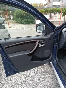 Dacia Duster 1.6i LPG  | Mobile.bg    13