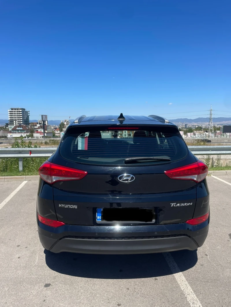 Hyundai Tucson, снимка 3 - Автомобили и джипове - 46835223