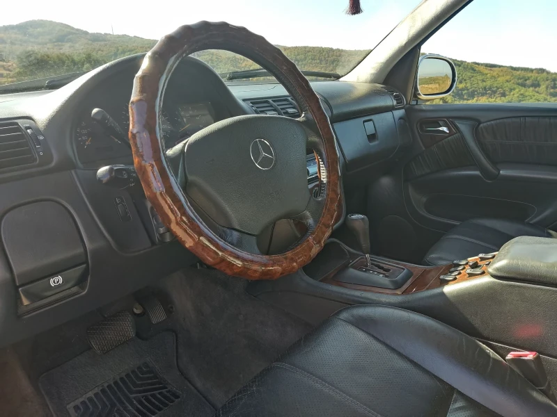 Mercedes-Benz ML 270, снимка 14 - Автомобили и джипове - 48935356