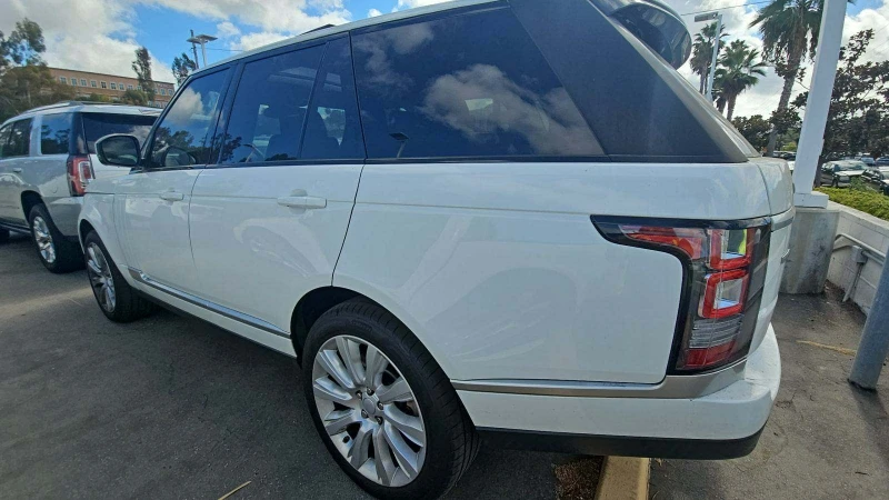 Land Rover Range rover  Supercharged, снимка 2 - Автомобили и джипове - 47938785