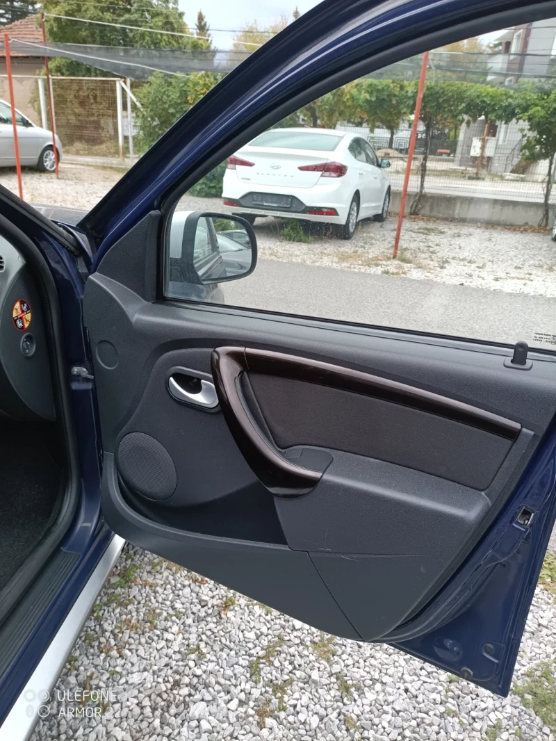 Dacia Duster 1.6i LPG , снимка 14 - Автомобили и джипове - 51750954