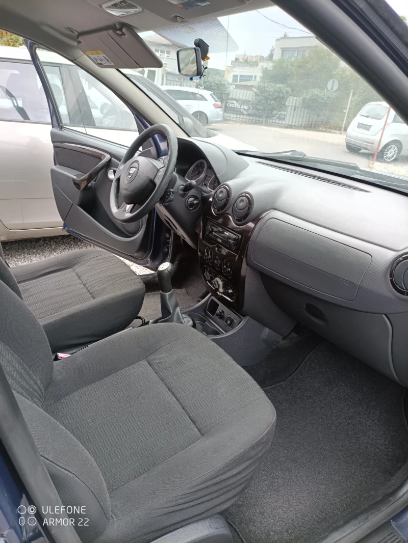 Dacia Duster 1.6i LPG , снимка 11 - Автомобили и джипове - 51750954