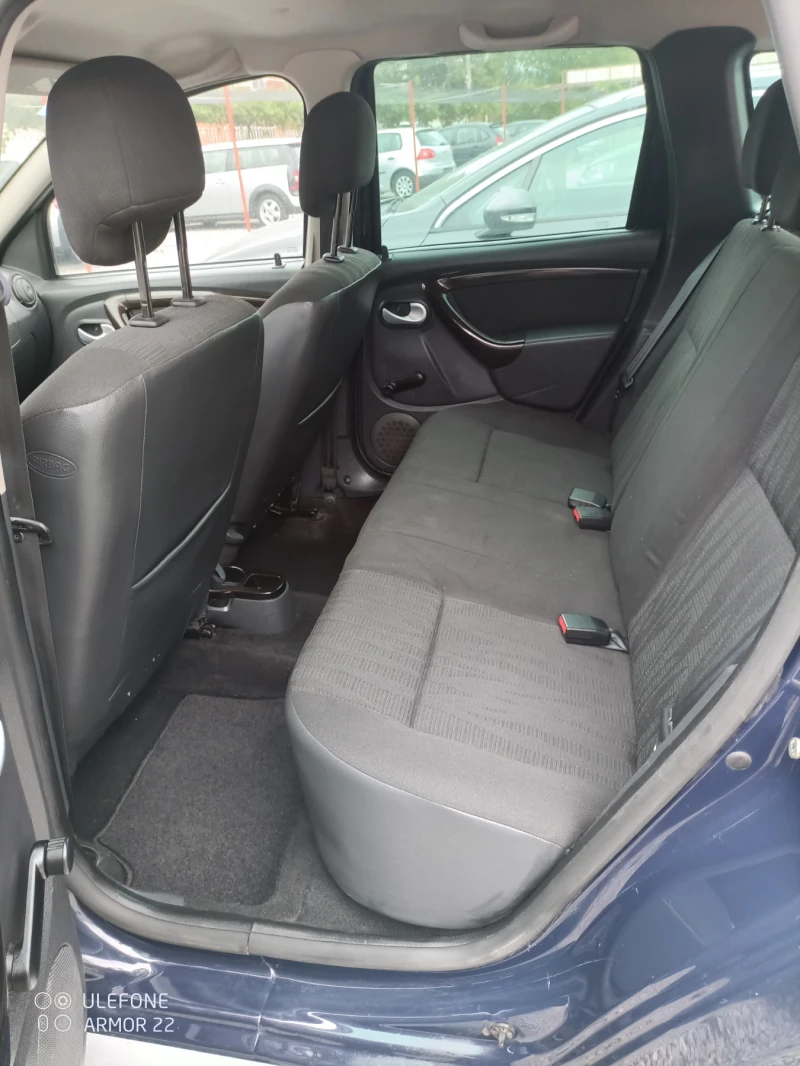 Dacia Duster 1.6i LPG , снимка 8 - Автомобили и джипове - 51750954