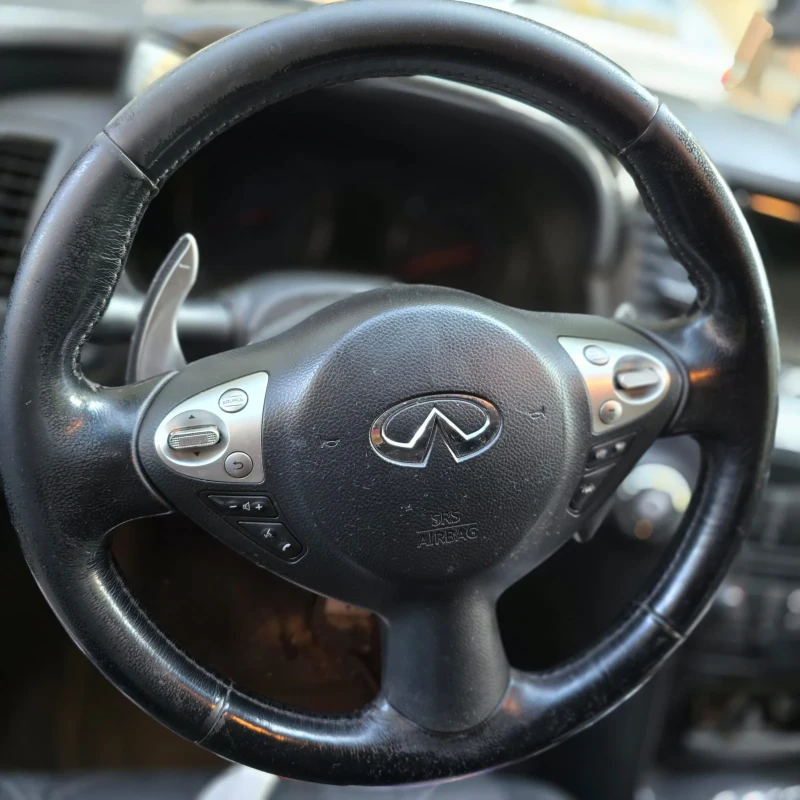 Infiniti Fx 30, снимка 5 - Автомобили и джипове - 52592236