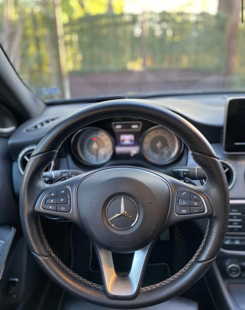 Mercedes-Benz GLA 250, снимка 7 - Автомобили и джипове - 52030493