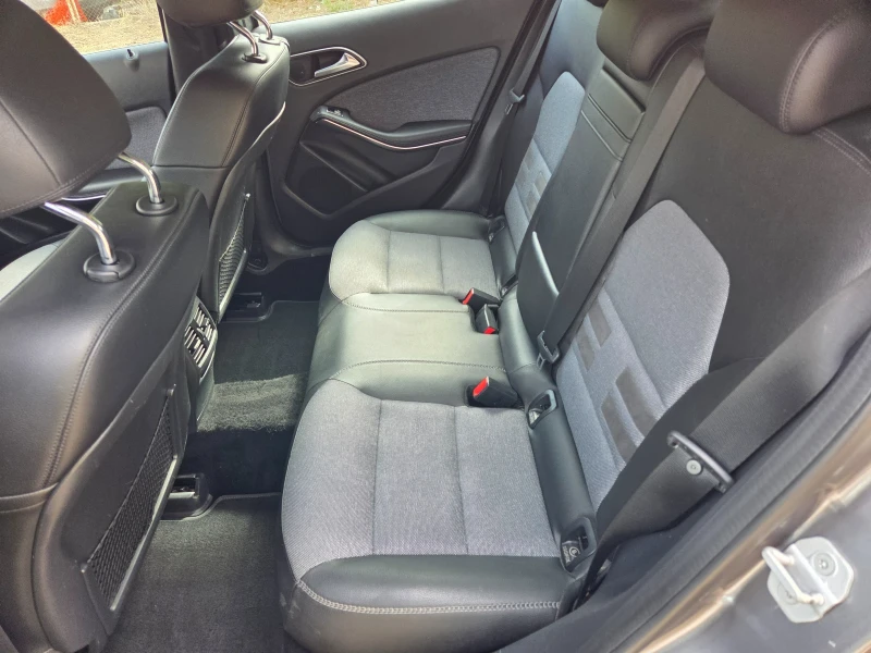 Mercedes-Benz GLA 200 CDI, снимка 16 - Автомобили и джипове - 52924328