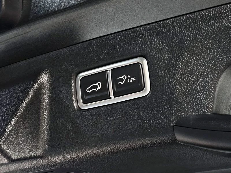 Kia Sorento Diesel 2.2 4WD| 202к.с., снимка 16 - Автомобили и джипове - 56161797