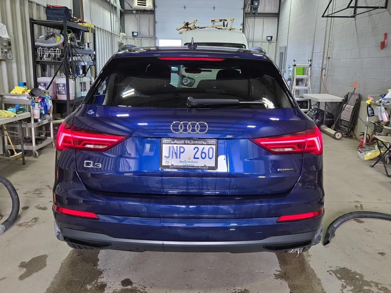 Audi Q3 * CARFAX * АВТО КРЕДИТ * ЦЕНА ДО БГ! - изображение 4