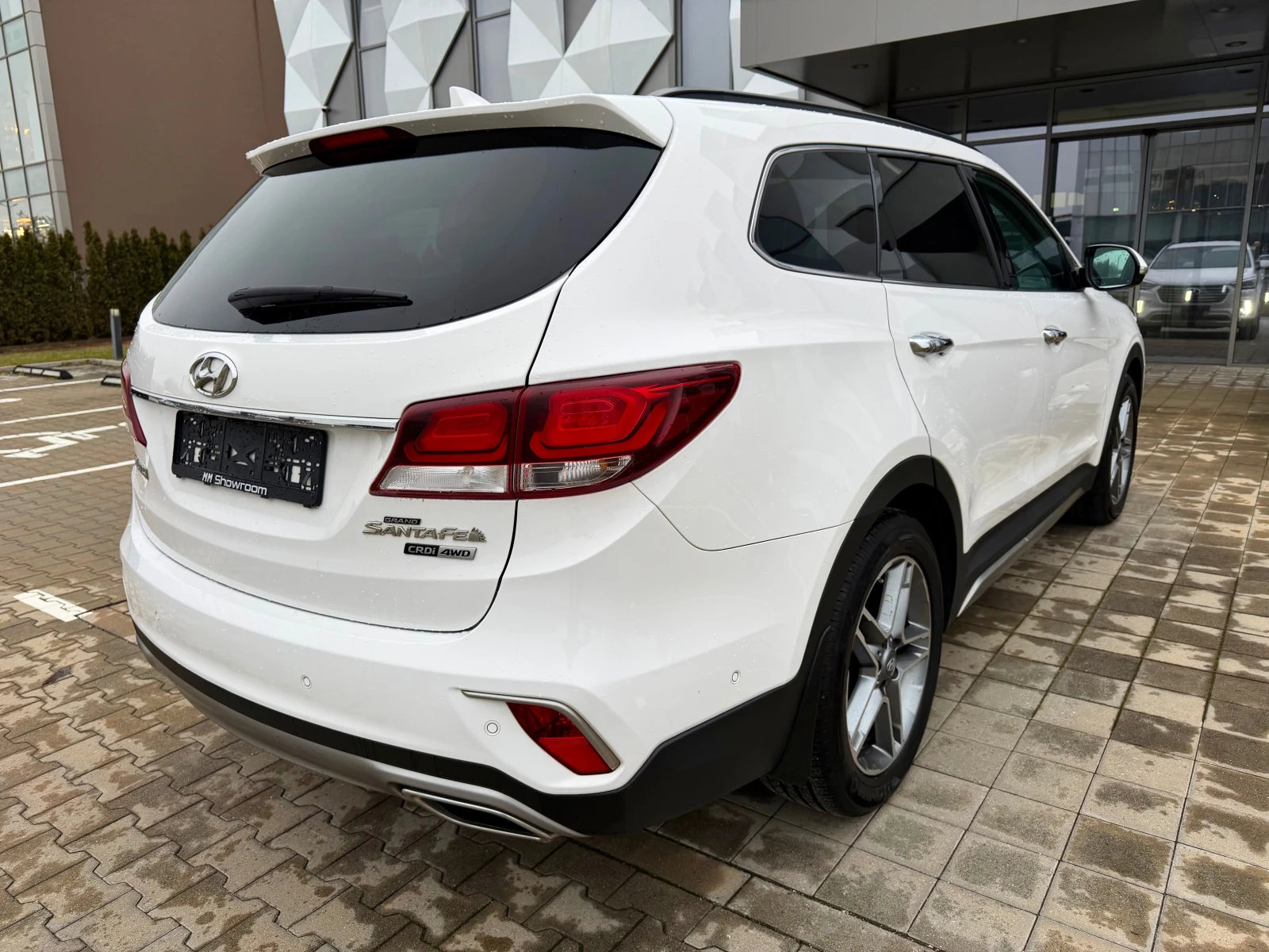 Hyundai Santa fe GRAND-PREMIUM-KEYLESS-GO-ПАНОРАМА-360-КАМЕРИ-ПАМЕТ - изображение 5