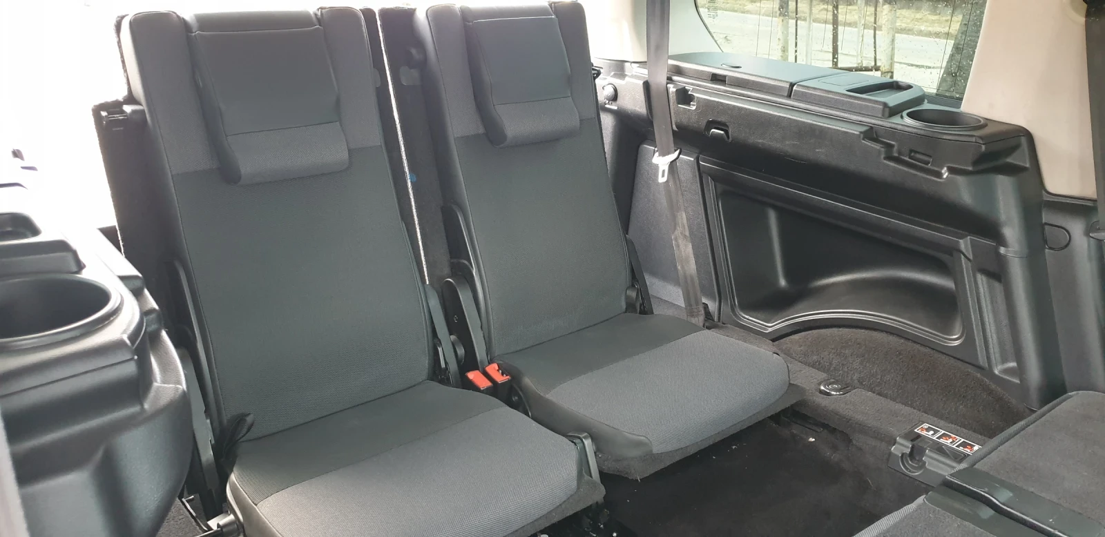 Land Rover Discovery 2.7 TDV6 SE 7 �����  | Mobile.bg � ����������� 15