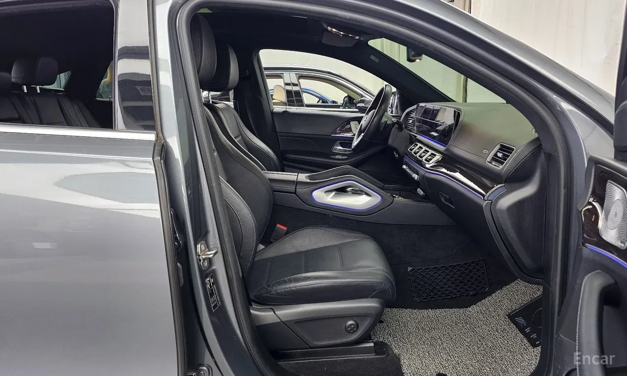 Mercedes-Benz GLE 400 d* Coupe* burmester* multibeam led* Parking As, снимка 8 - Автомобили и джипове - 54721007