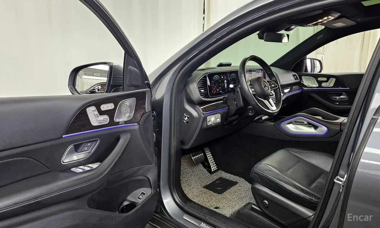 Mercedes-Benz GLE 400 d* Coupe* burmester* multibeam led* Parking As, снимка 5 - Автомобили и джипове - 54721007