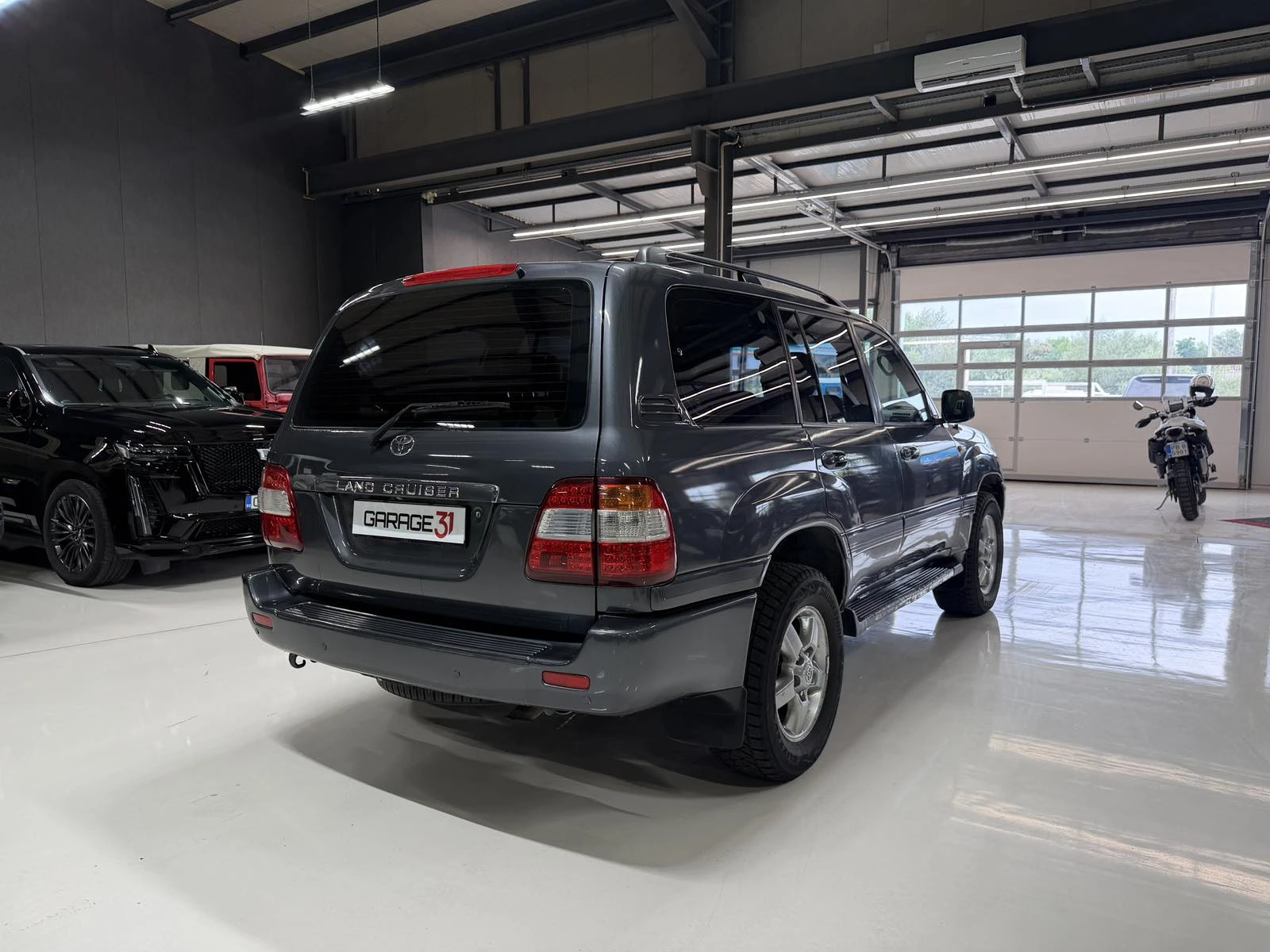 Toyota Land cruiser 4, 2 TD AT, снимка 8 - Автомобили и джипове - 55024674