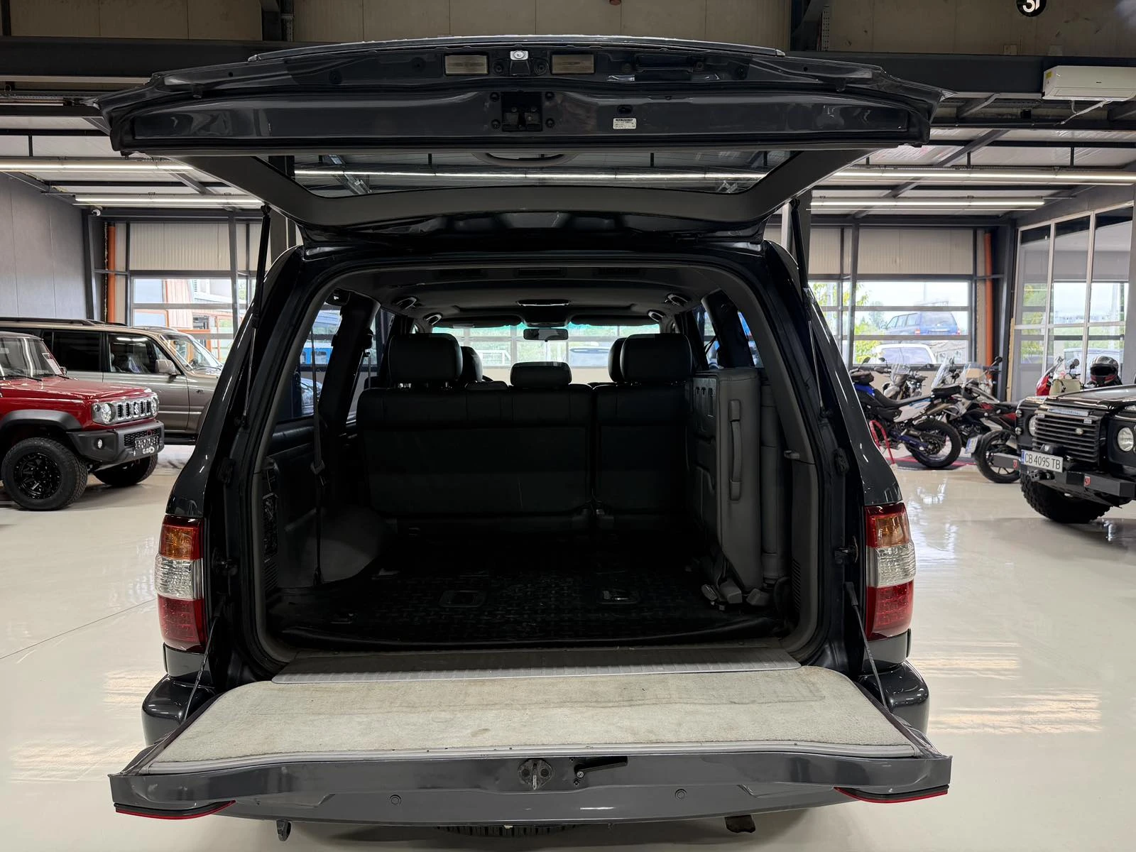 Toyota Land cruiser 4, 2 TD AT, снимка 7 - Автомобили и джипове - 55024674