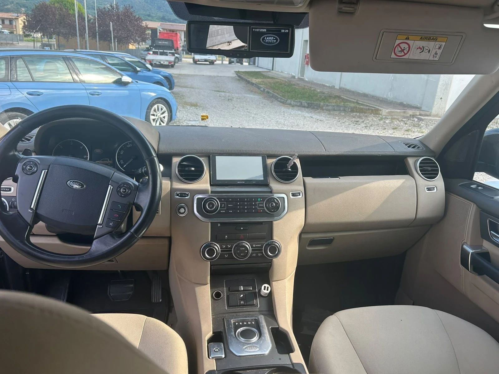Land Rover Discovery Sport, снимка 6 - Автомобили и джипове - 55662271