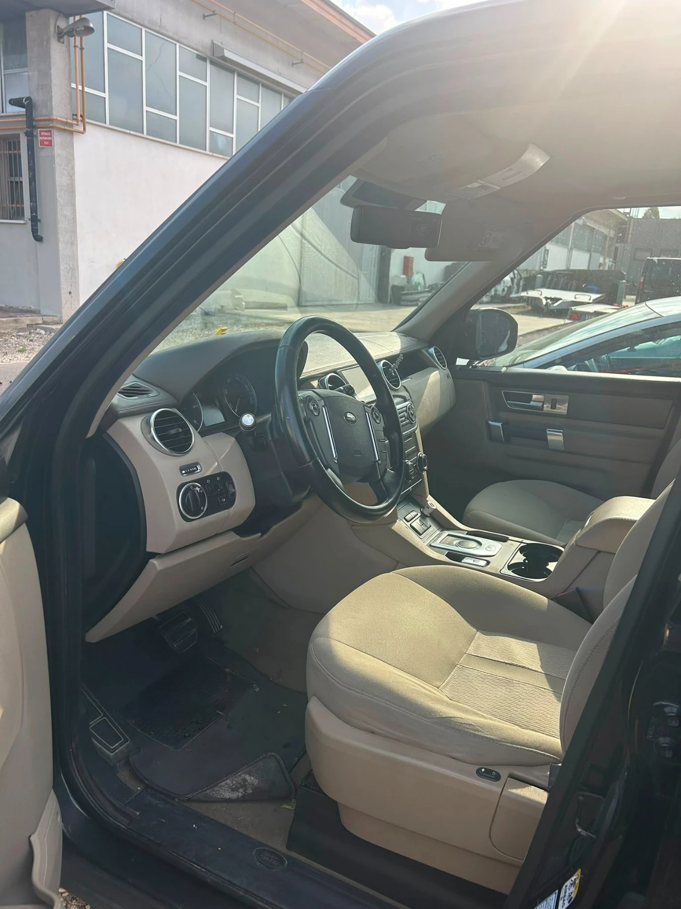 Land Rover Discovery Sport, снимка 7 - Автомобили и джипове - 55662271