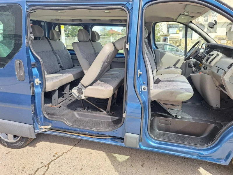 Renault Trafic  1.9 CDTI * КЛИМА * ТОП СЪСТОЯНИЕ , снимка 11 - Бусове и автобуси - 53124631