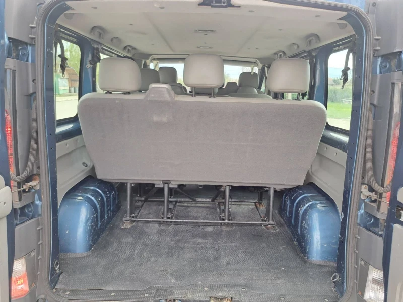 Renault Trafic  1.9 CDTI * КЛИМА * ТОП СЪСТОЯНИЕ , снимка 12 - Бусове и автобуси - 53124631