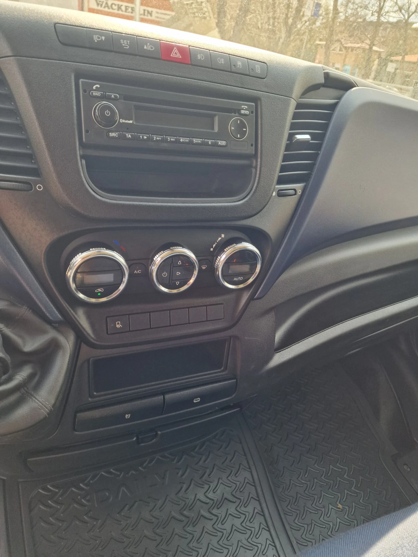 Iveco 35S18 ����� 3.0 HPI | Mobile.bg � ����������� 15