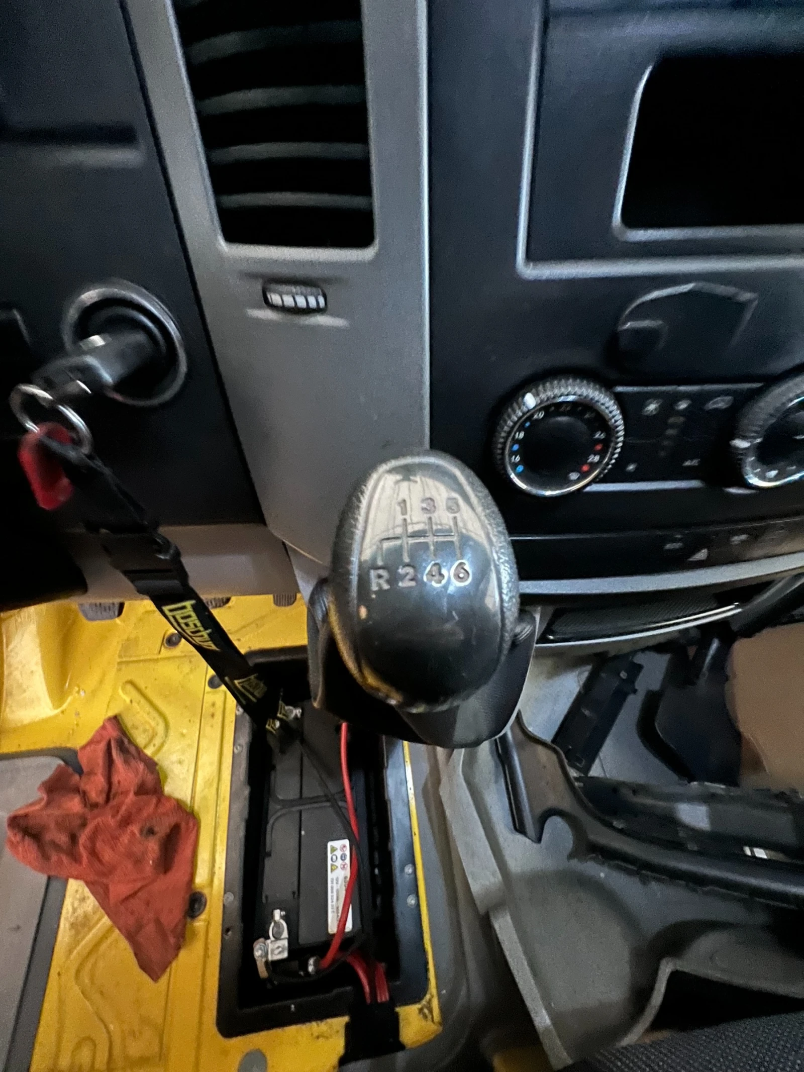 Mercedes-Benz 316 CDI, снимка 9 - Бусове и автобуси - 53993363