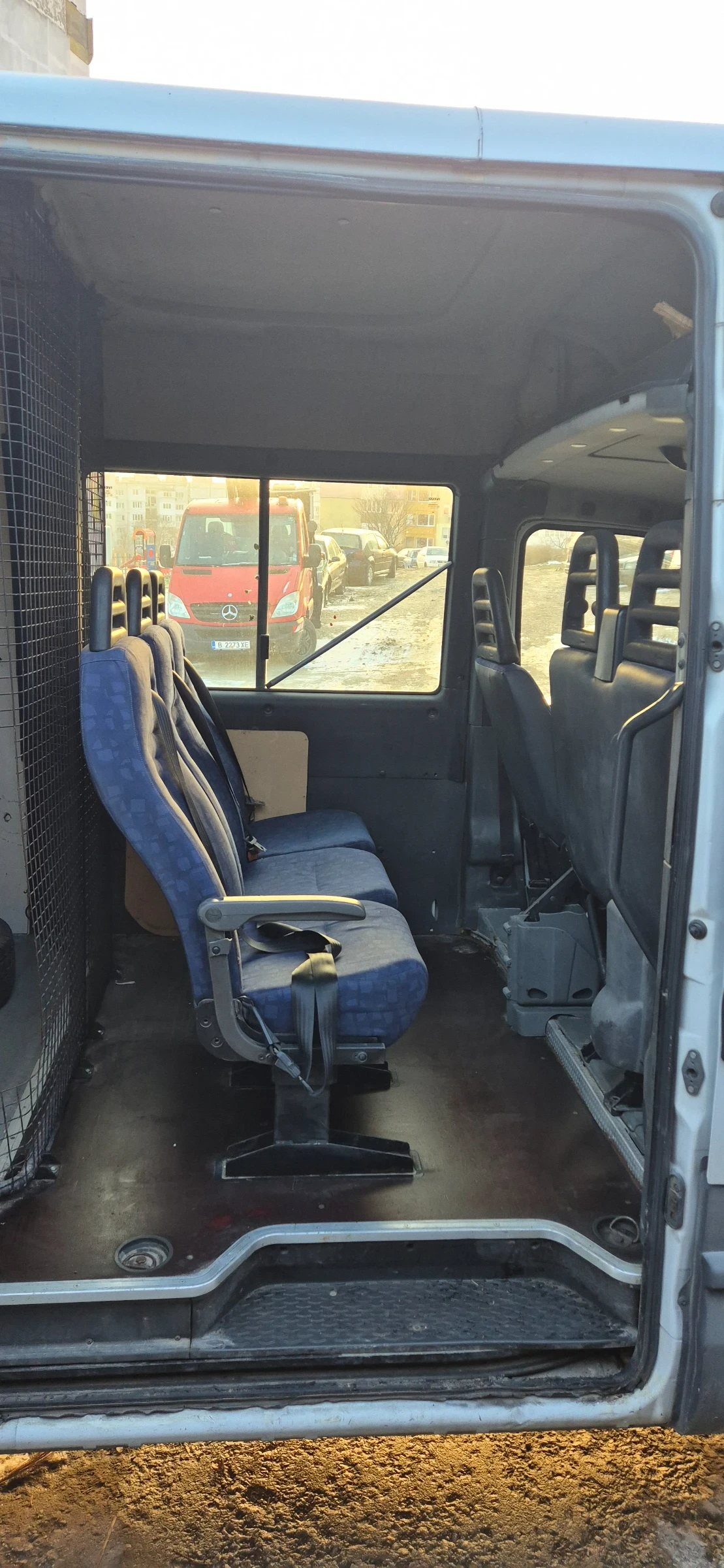 Iveco Daily Maxi, снимка 5 - Бусове и автобуси - 54023480