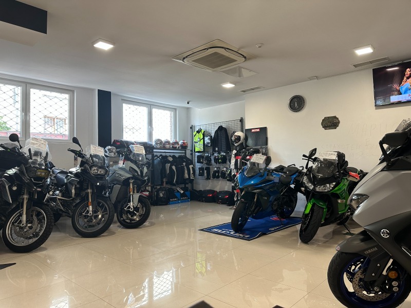 Suzuki Burgman 150, снимка 15 - Мотоциклети и мототехника - 46286547