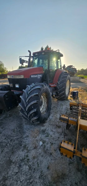 Трактор New Holland, снимка 1