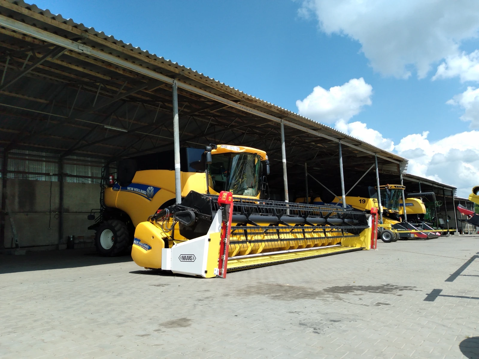    MAANS -R | Mobile.bg   11