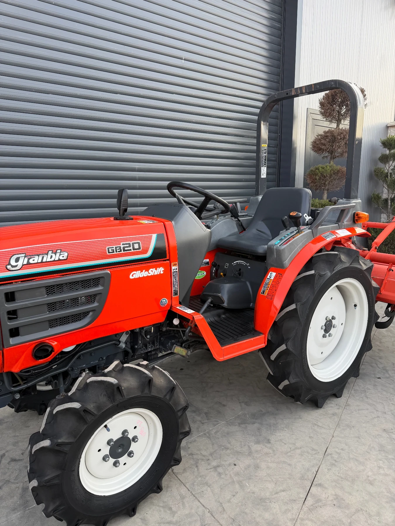 Трактор Kubota GB20 20кс. КАТО НОВ!, снимка 10 - Селскостопанска техника - 53878346