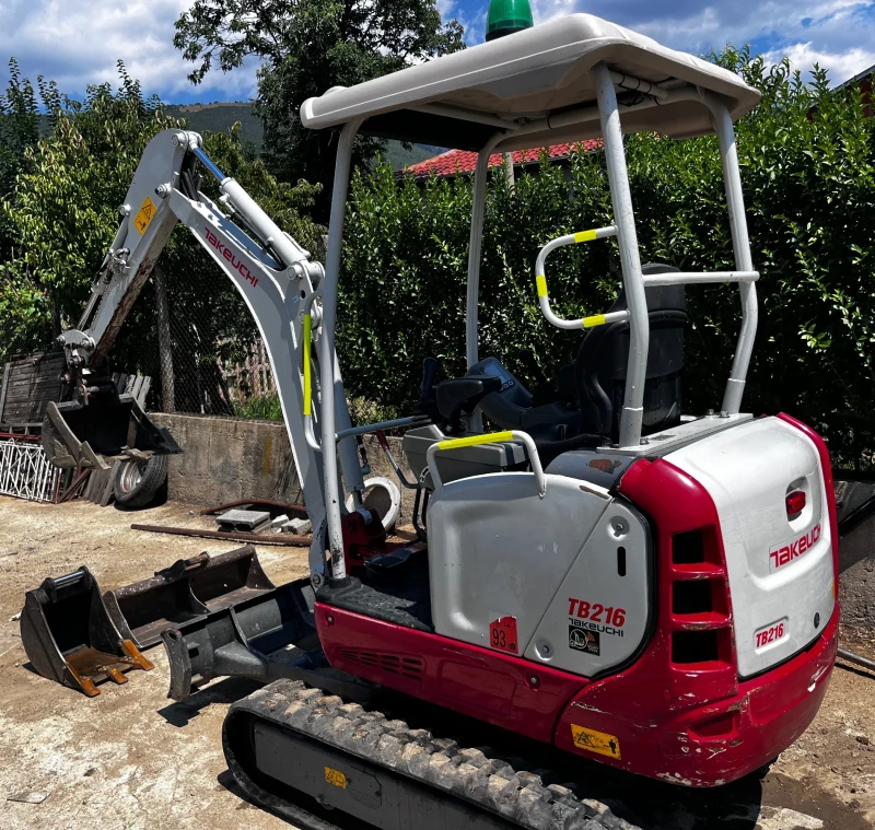 Багер Takeuchi TB216, снимка 5 - Индустриална техника - 51072108