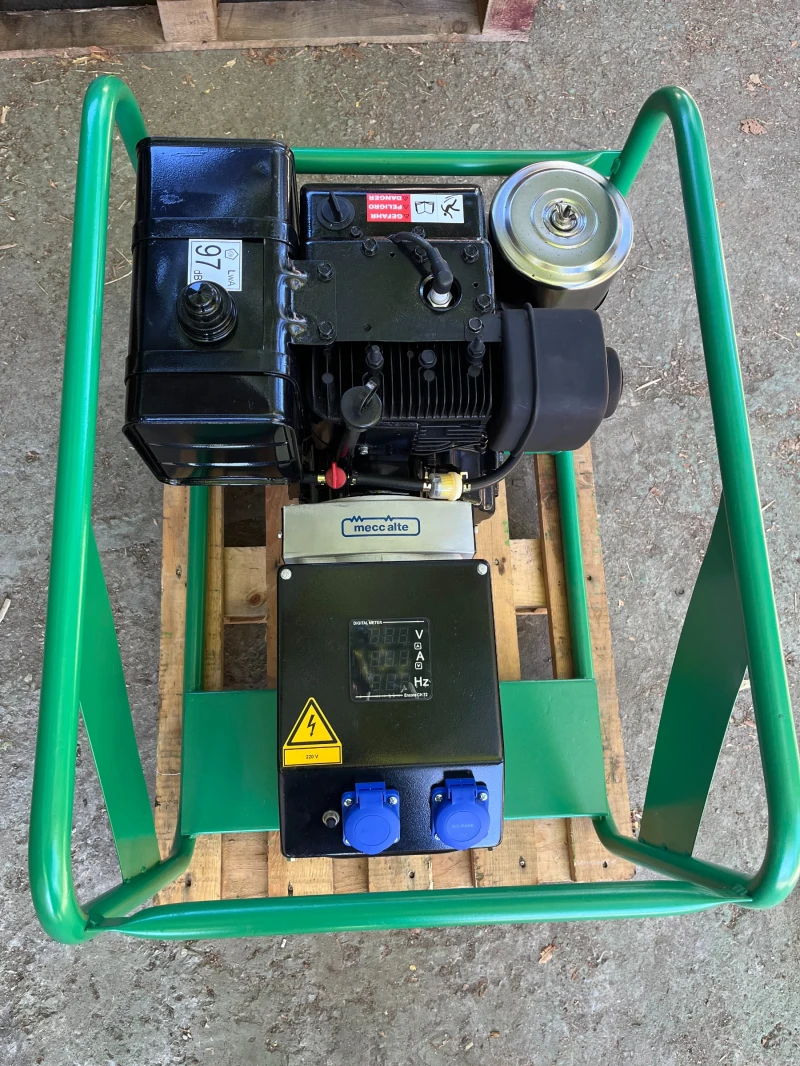 Допълнително оборудване Електроагрегат Бензонов монофазен генератор / агрегат Briggs & St, снимка 6 - Индустриална техника - 51799373