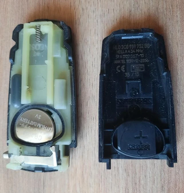 Оригинален ключ за Passat 7 - HELLA, снимка 4 - Части - 54123844